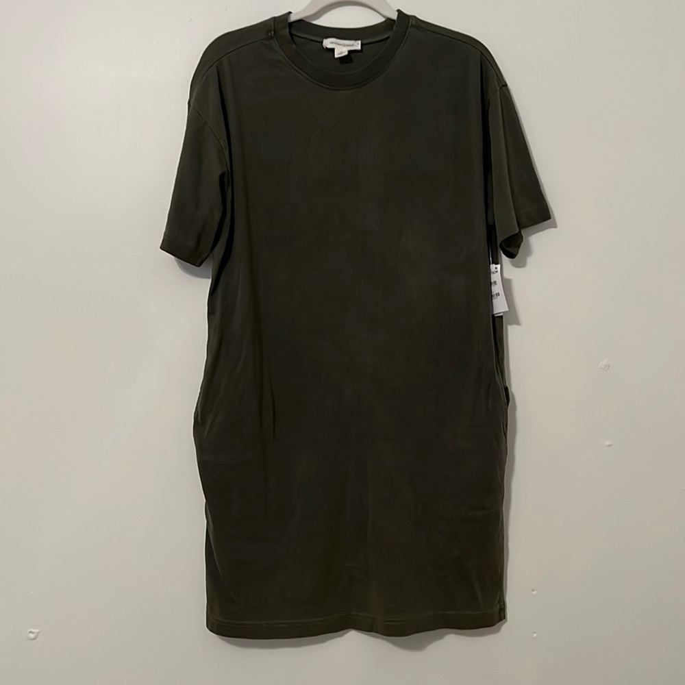 NWT Treasure & Bond Olive Green T-Shirt Dress with Pockets